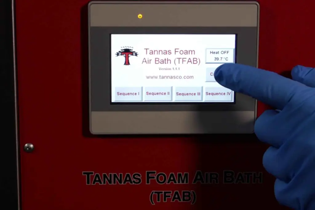 Espuma em lubrificantes: display touchscreen TFAB